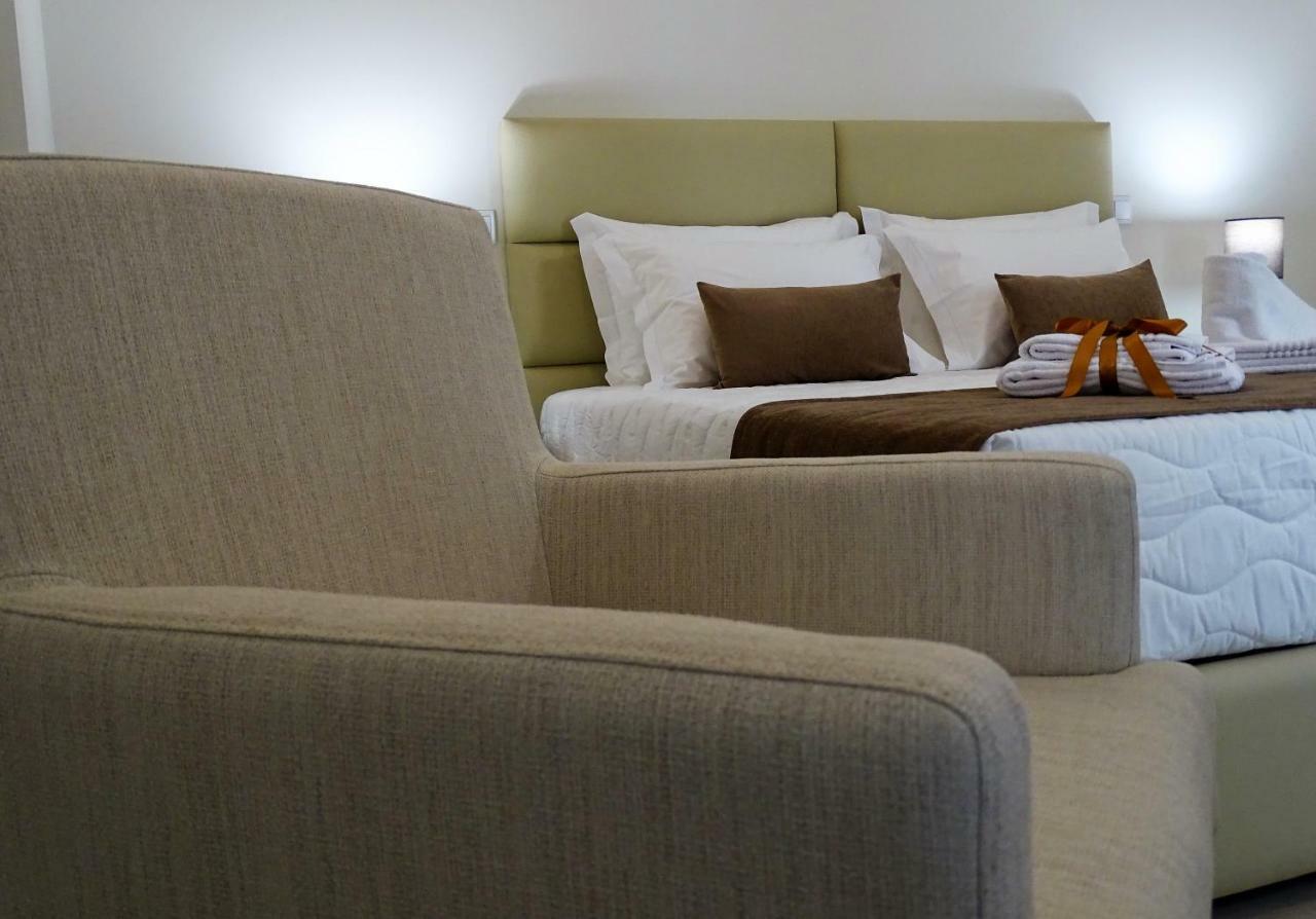 Bowen, Luxury
